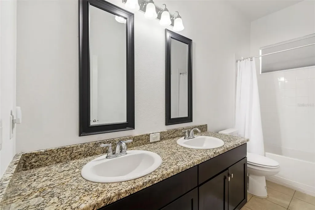 32613 Summerglade Drive Wesley Chapel FL 33545