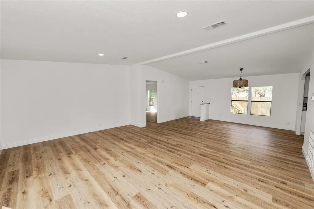 370 Cameron Street Mulberry FL 33860