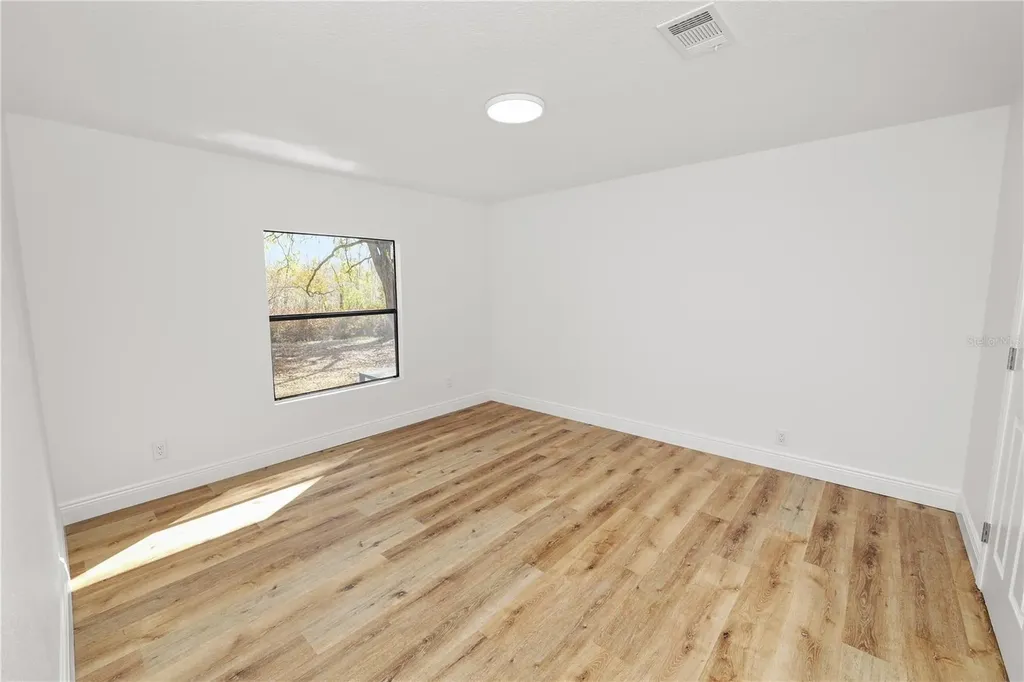 370 Cameron Street Mulberry FL 33860
