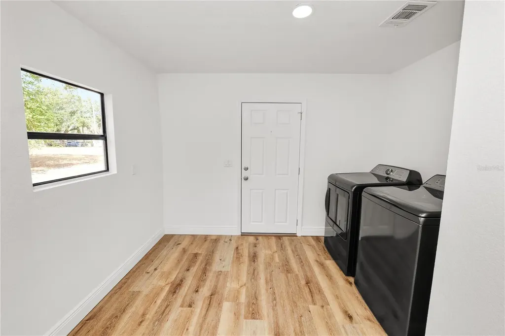 370 Cameron Street Mulberry FL 33860