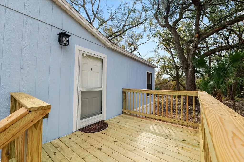 370 Cameron Street Mulberry FL 33860