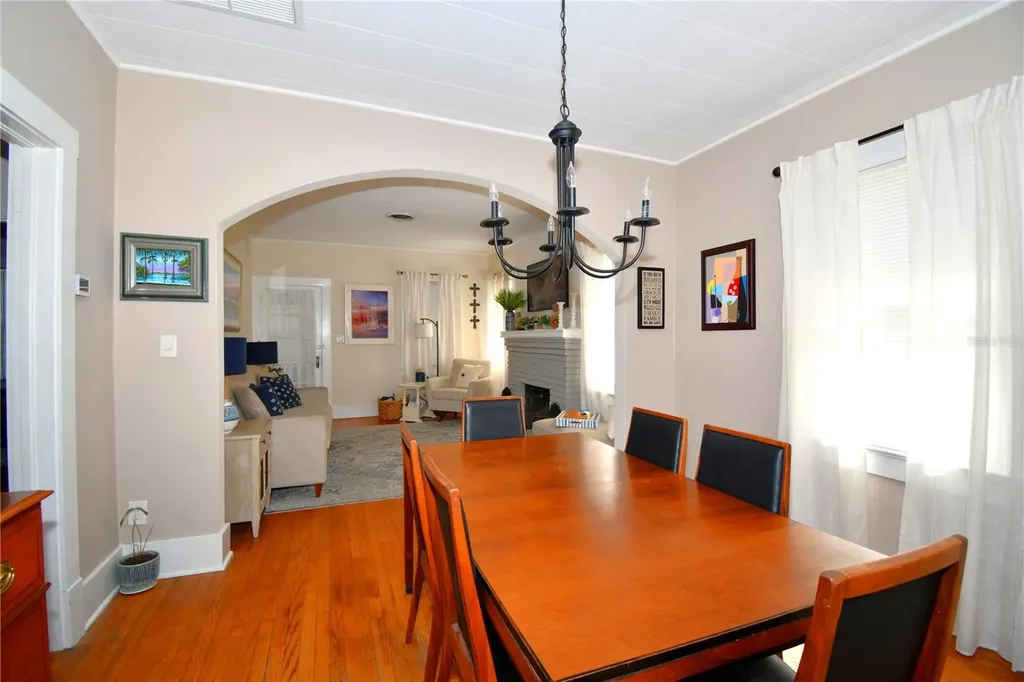 1245 N Alexander Street Mount Dora FL 32757
