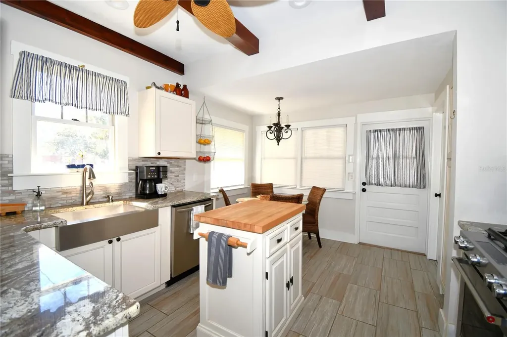 1245 N Alexander Street Mount Dora FL 32757