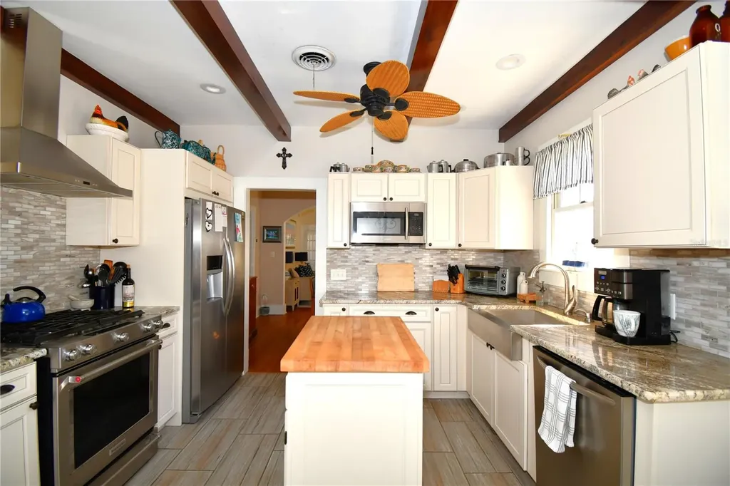 1245 N Alexander Street Mount Dora FL 32757
