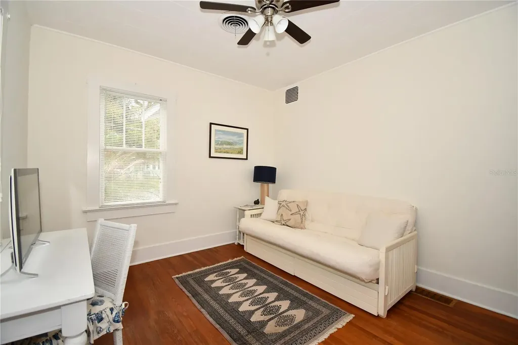 1245 N Alexander Street Mount Dora FL 32757