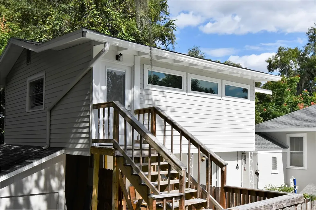 1245 N Alexander Street Mount Dora FL 32757