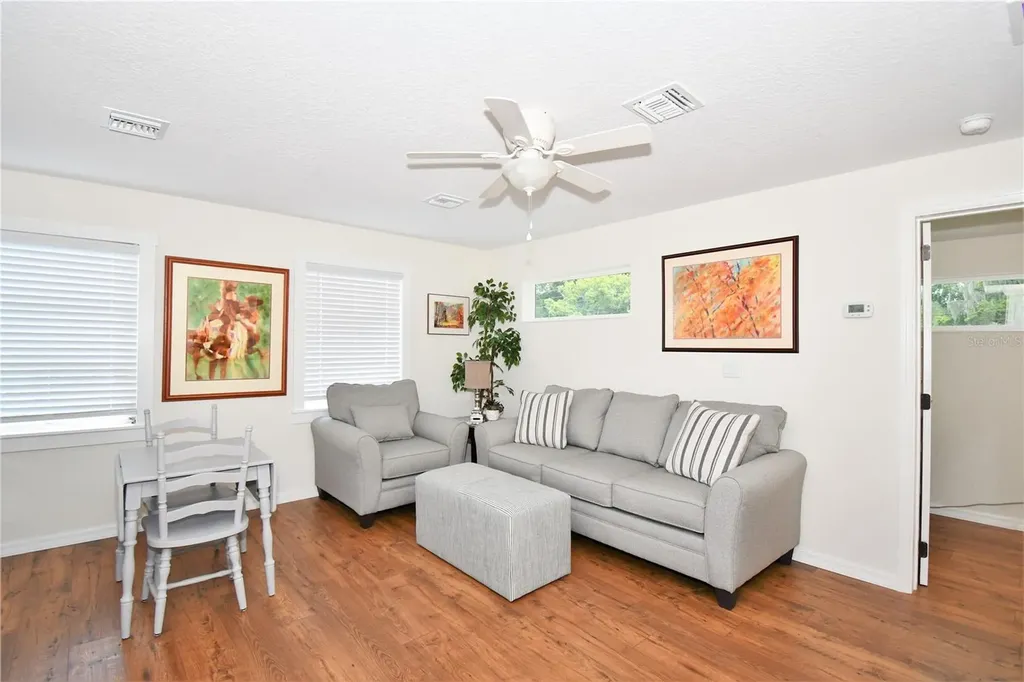1245 N Alexander Street Mount Dora FL 32757
