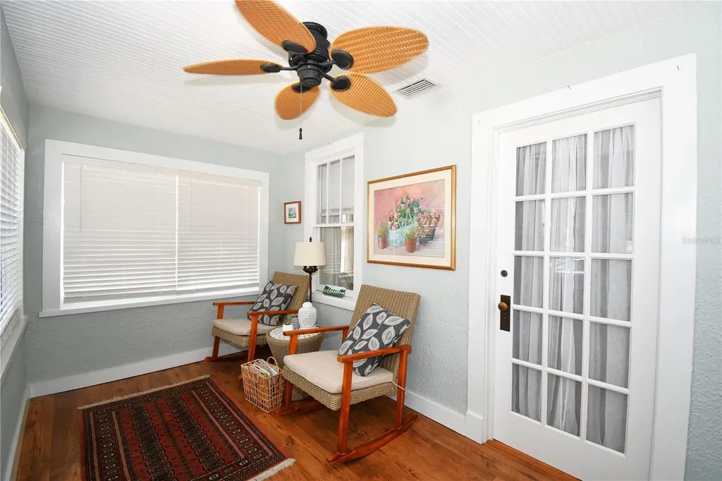 1245 N Alexander Street Mount Dora FL 32757