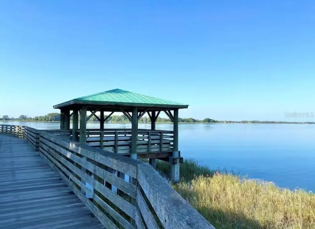 1245 N Alexander Street Mount Dora FL 32757