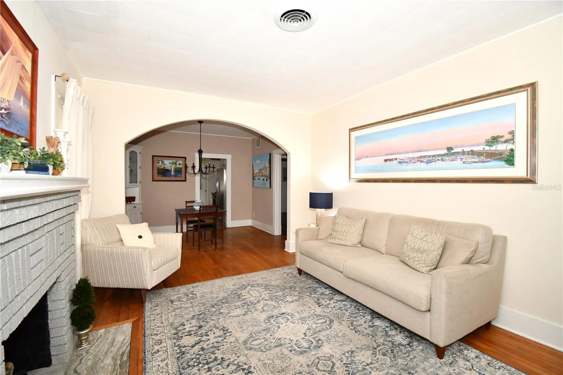 1245 N Alexander Street Mount Dora FL 32757