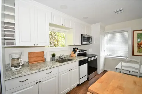 1245 N Alexander Street Mount Dora FL 32757