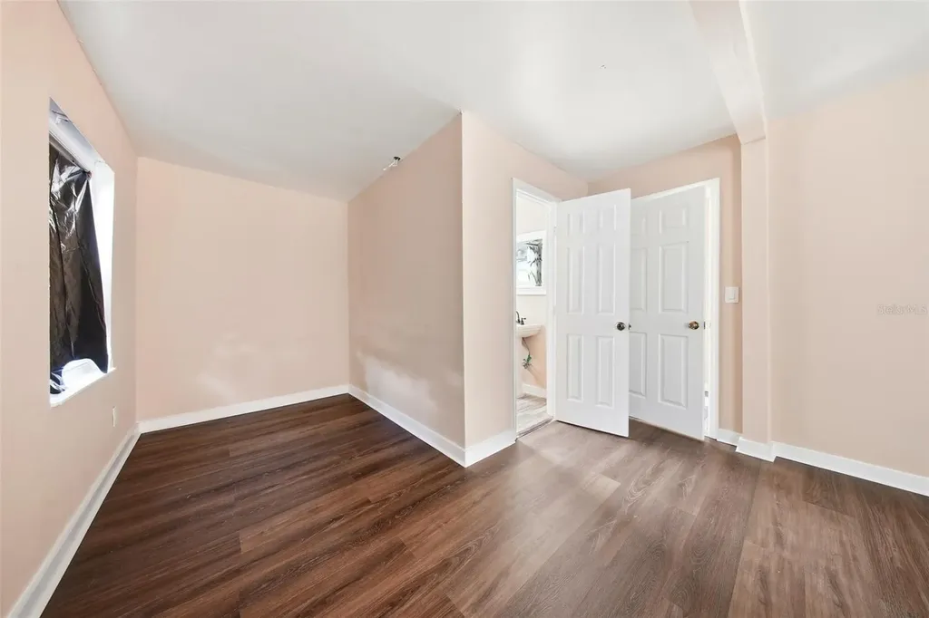 514 E Morgan Street Tarpon Springs FL 34689