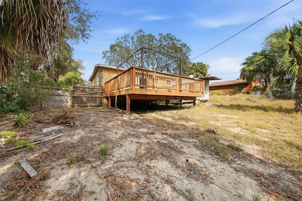 514 E Morgan Street Tarpon Springs FL 34689