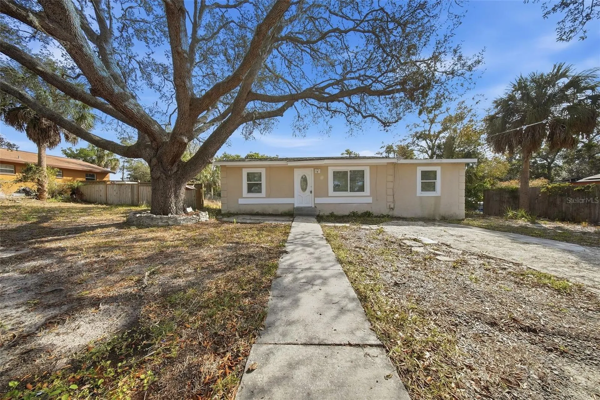 514 E Morgan Street Tarpon Springs FL 34689