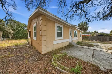 514 E Morgan Street Tarpon Springs FL 34689