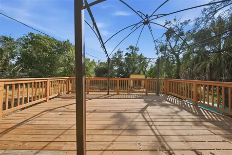 514 E Morgan Street Tarpon Springs FL 34689