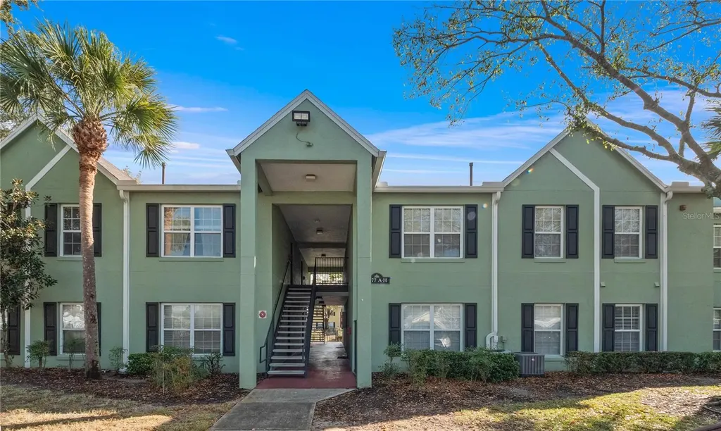 2077 Dixie Belle Drive Orlando FL 32812