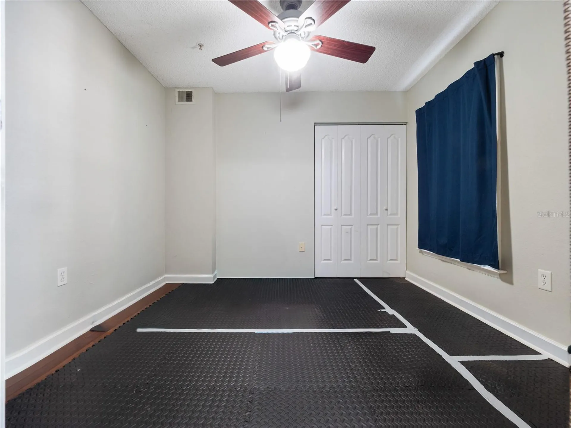 2077 Dixie Belle Drive Orlando FL 32812