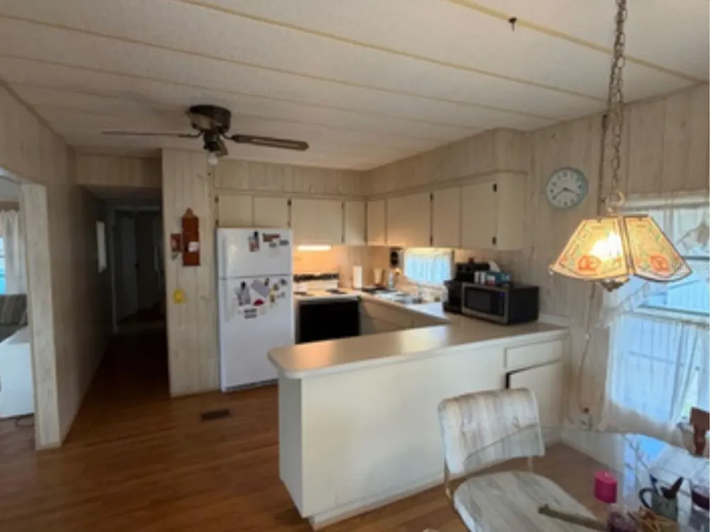 4061 58th Avenue N St Petersburg FL 33714