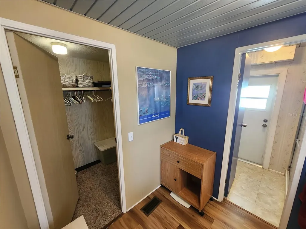 808 53rd Avenue E Bradenton FL 34203