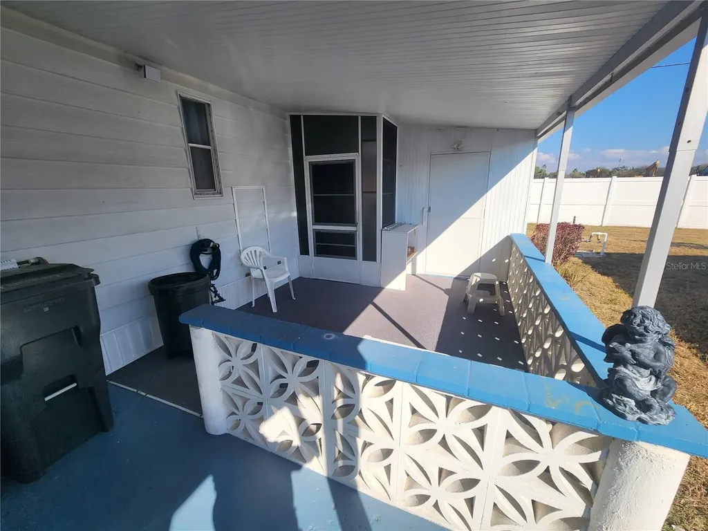 808 53rd Avenue E Bradenton FL 34203