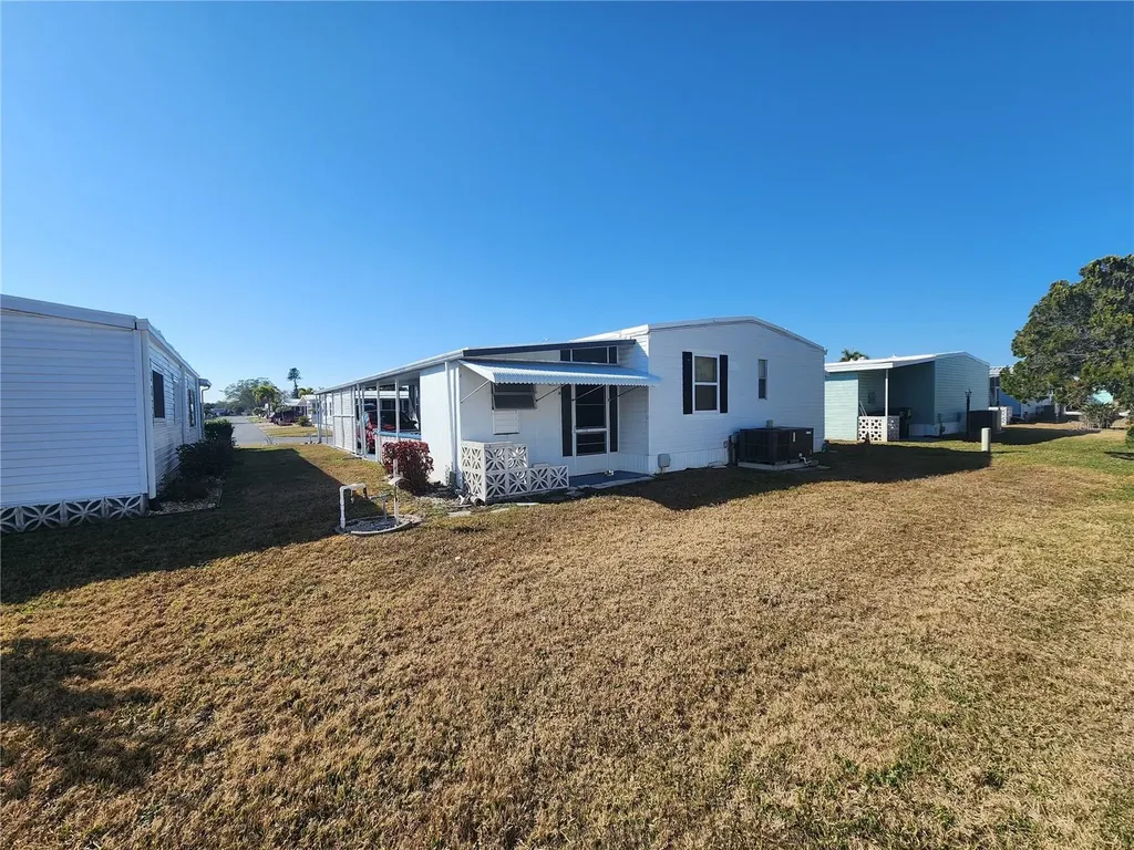808 53rd Avenue E Bradenton FL 34203