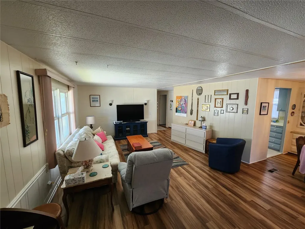 808 53rd Avenue E Bradenton FL 34203
