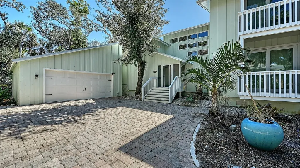 5310 Hidden Harbor Road Sarasota FL 34242