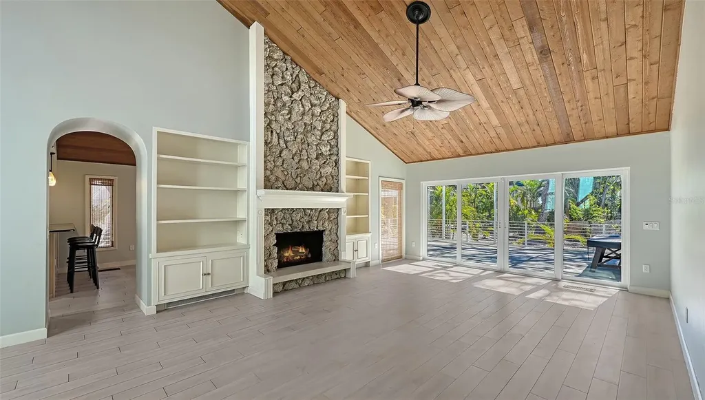 5310 Hidden Harbor Road Sarasota FL 34242