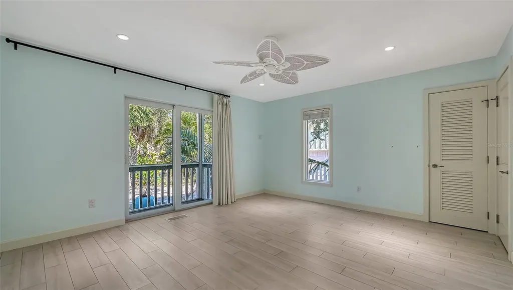 5310 Hidden Harbor Road Sarasota FL 34242