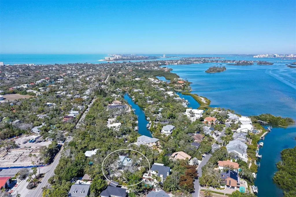 5310 Hidden Harbor Road Sarasota FL 34242
