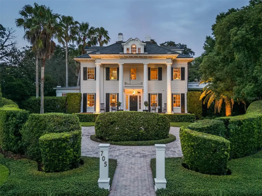 705 Delaney Avenue Orlando FL 32801