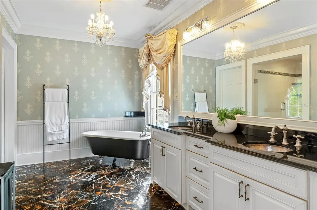 705 Delaney Avenue Orlando FL 32801