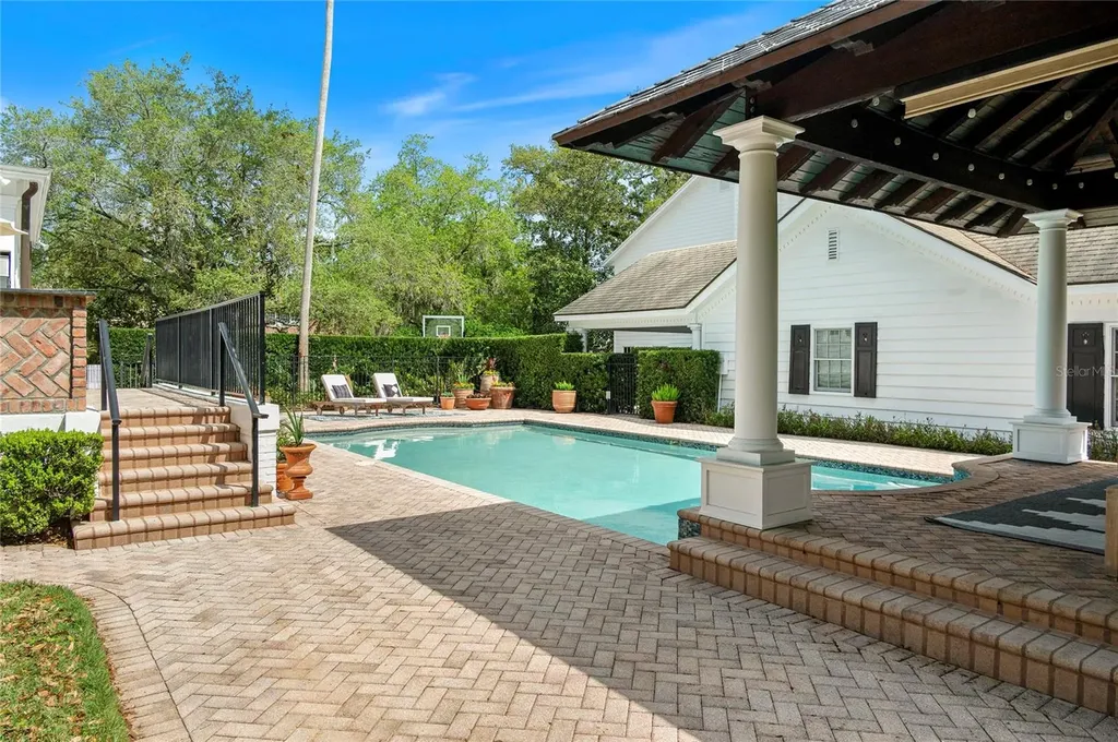 705 Delaney Avenue Orlando FL 32801