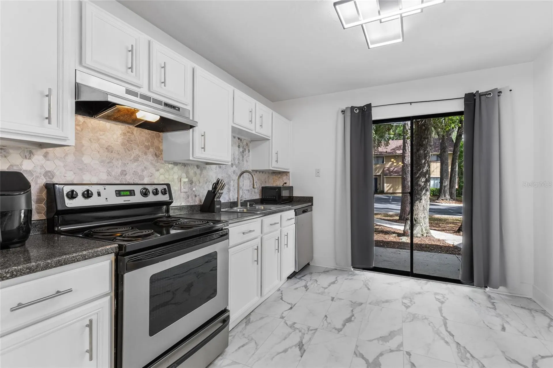 507 NW 39th Road Gainesville FL 32607