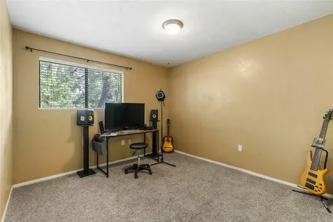 507 NW 39th Road Gainesville FL 32607