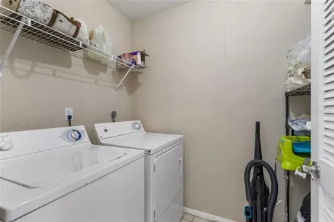 507 NW 39th Road Gainesville FL 32607