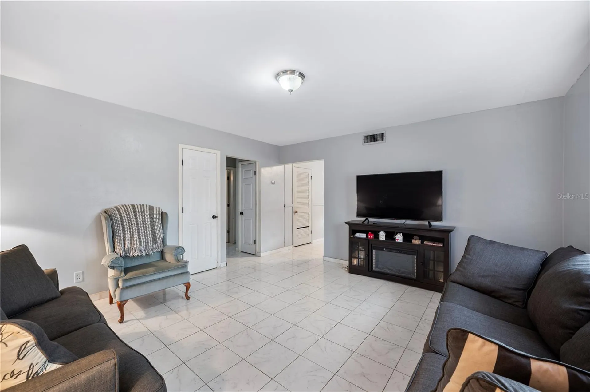 105 Hill Circle Lake Wales FL 33859