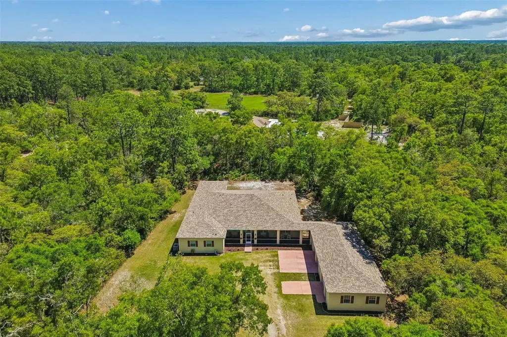 30342 Vitex Avenue Eustis FL 32736