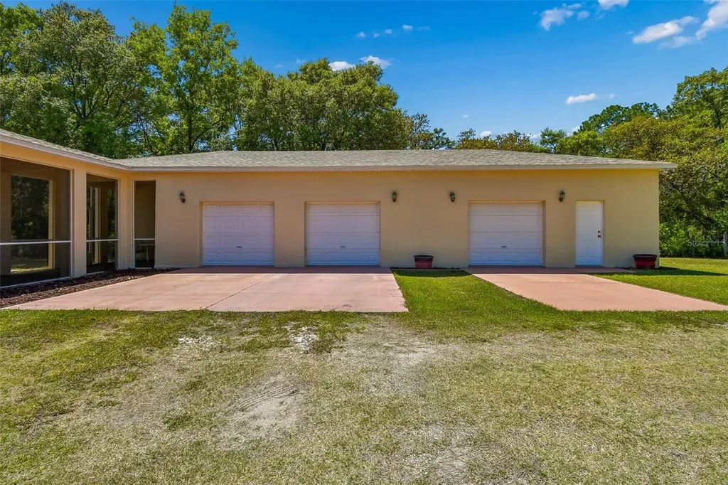 30342 Vitex Avenue Eustis FL 32736