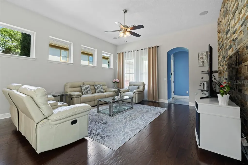 8268 Bellow Street Orlando FL 32827