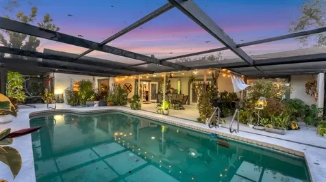 4076 Southwell Way Sarasota FL 34241