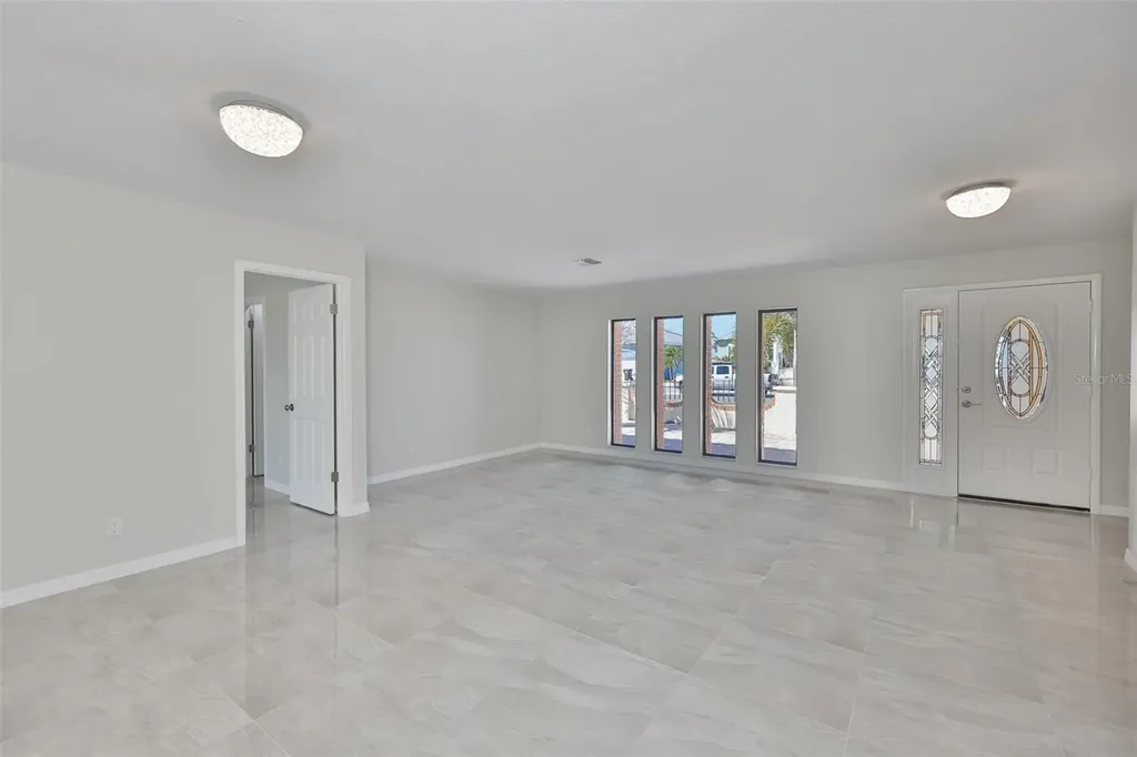 6523 King Palm Way Apollo Beach FL 33572