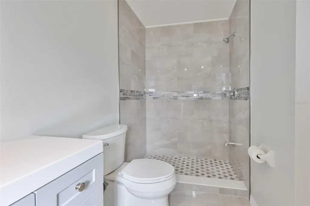 6523 King Palm Way Apollo Beach FL 33572