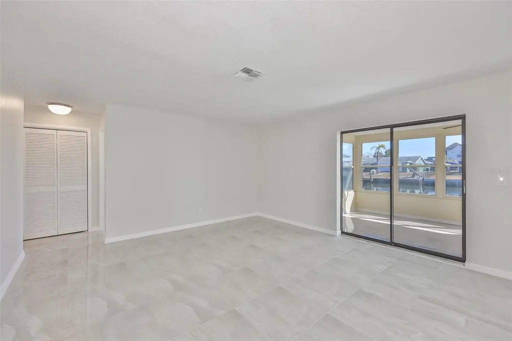 6523 King Palm Way Apollo Beach FL 33572