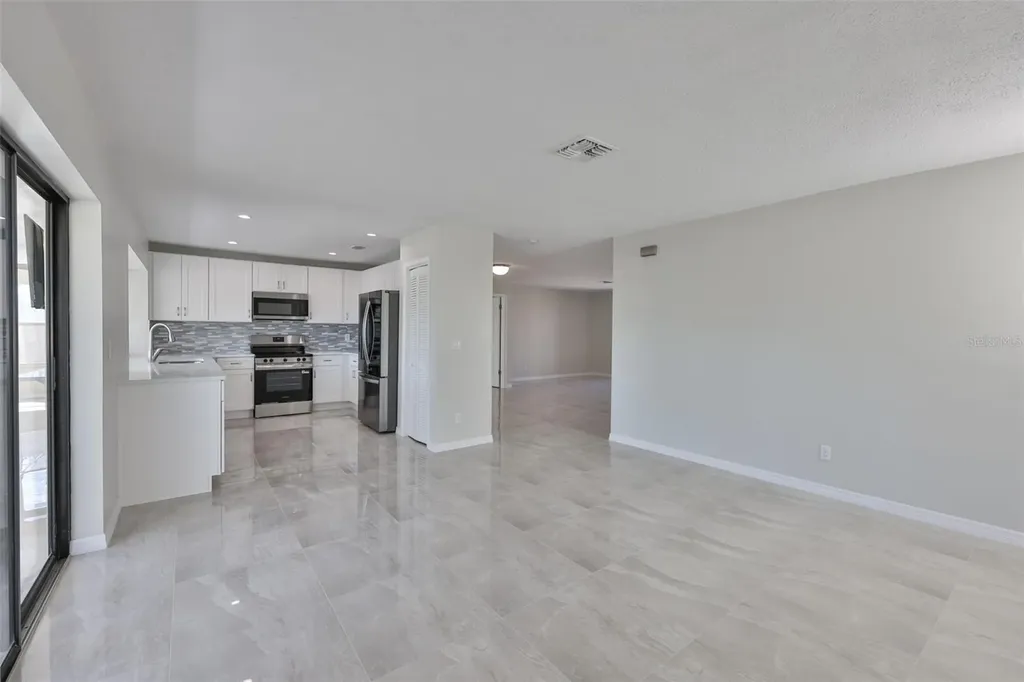 6523 King Palm Way Apollo Beach FL 33572