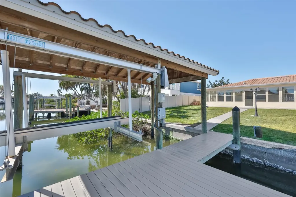 6523 King Palm Way Apollo Beach FL 33572
