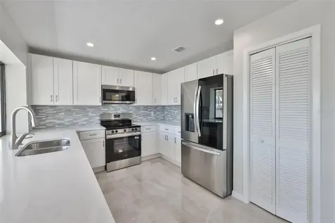 6523 King Palm Way Apollo Beach FL 33572