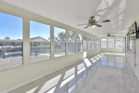 6523 King Palm Way Apollo Beach FL 33572
