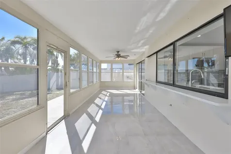 6523 King Palm Way Apollo Beach FL 33572